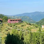 La Veduta Sleeps 8 With Garden * Bagni di Lucca